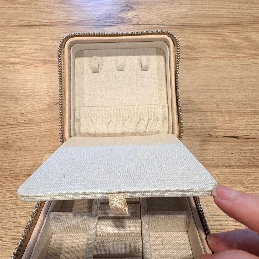 Mark & Graham Pebbled Leather Square Jewelry Travel Case Blush Pink Monogram AEL